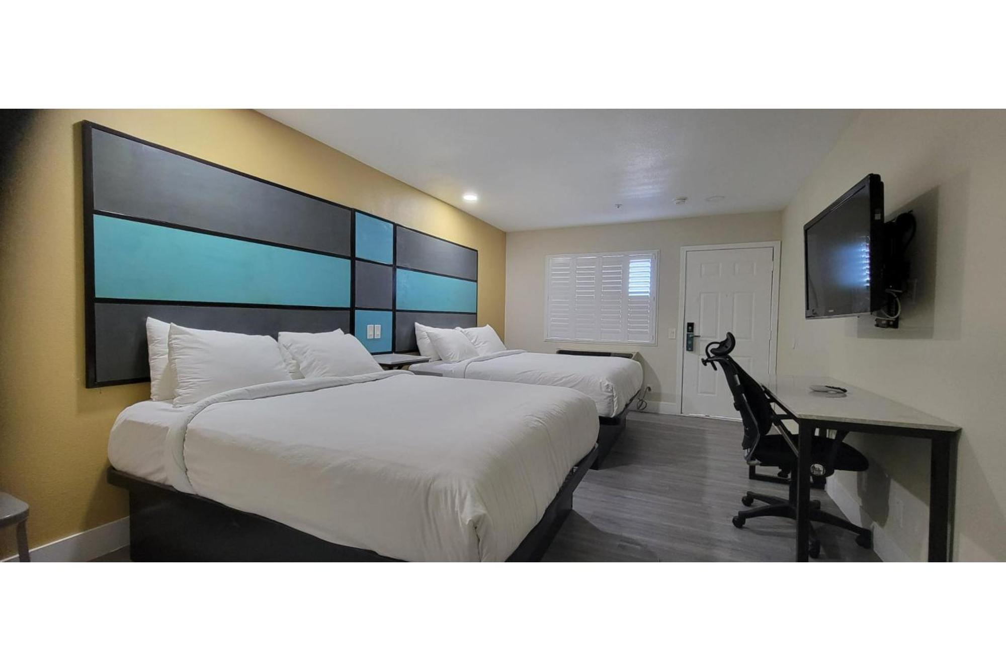 Hotel Avenida Victorville I 15 المظهر الخارجي الصورة