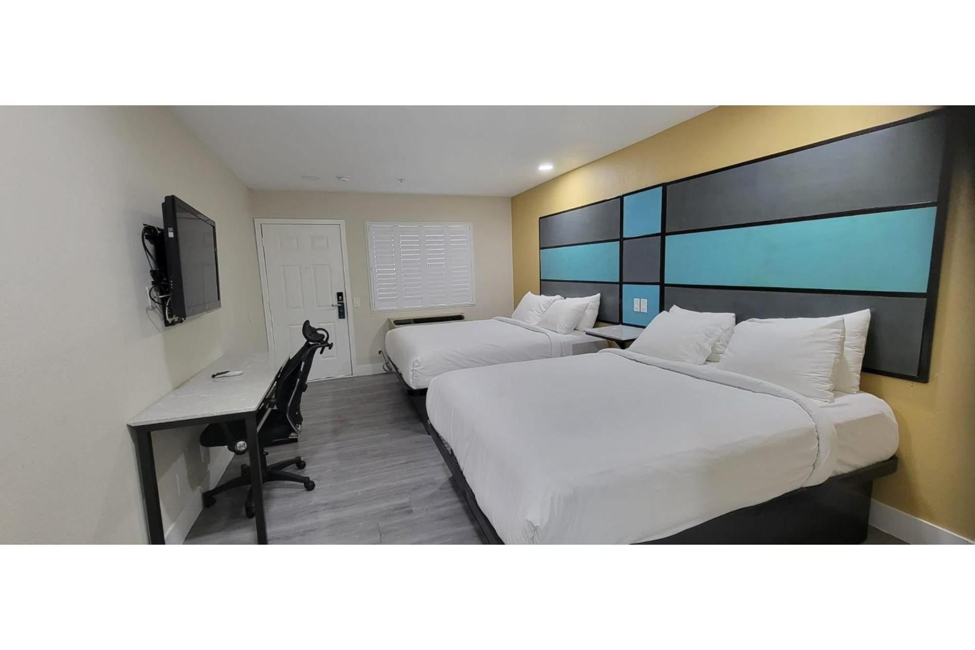Hotel Avenida Victorville I 15 المظهر الخارجي الصورة