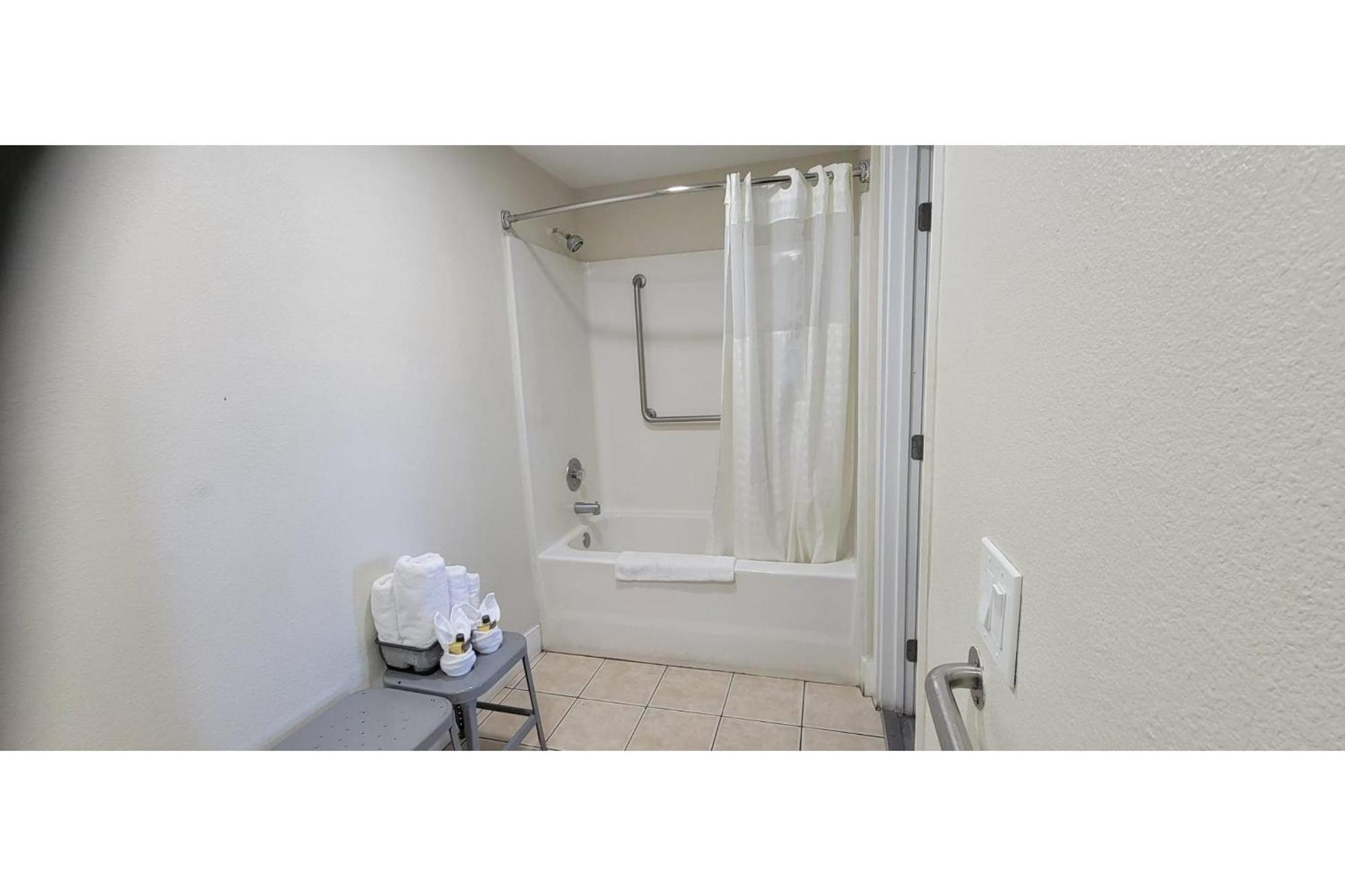 Hotel Avenida Victorville I 15 المظهر الخارجي الصورة