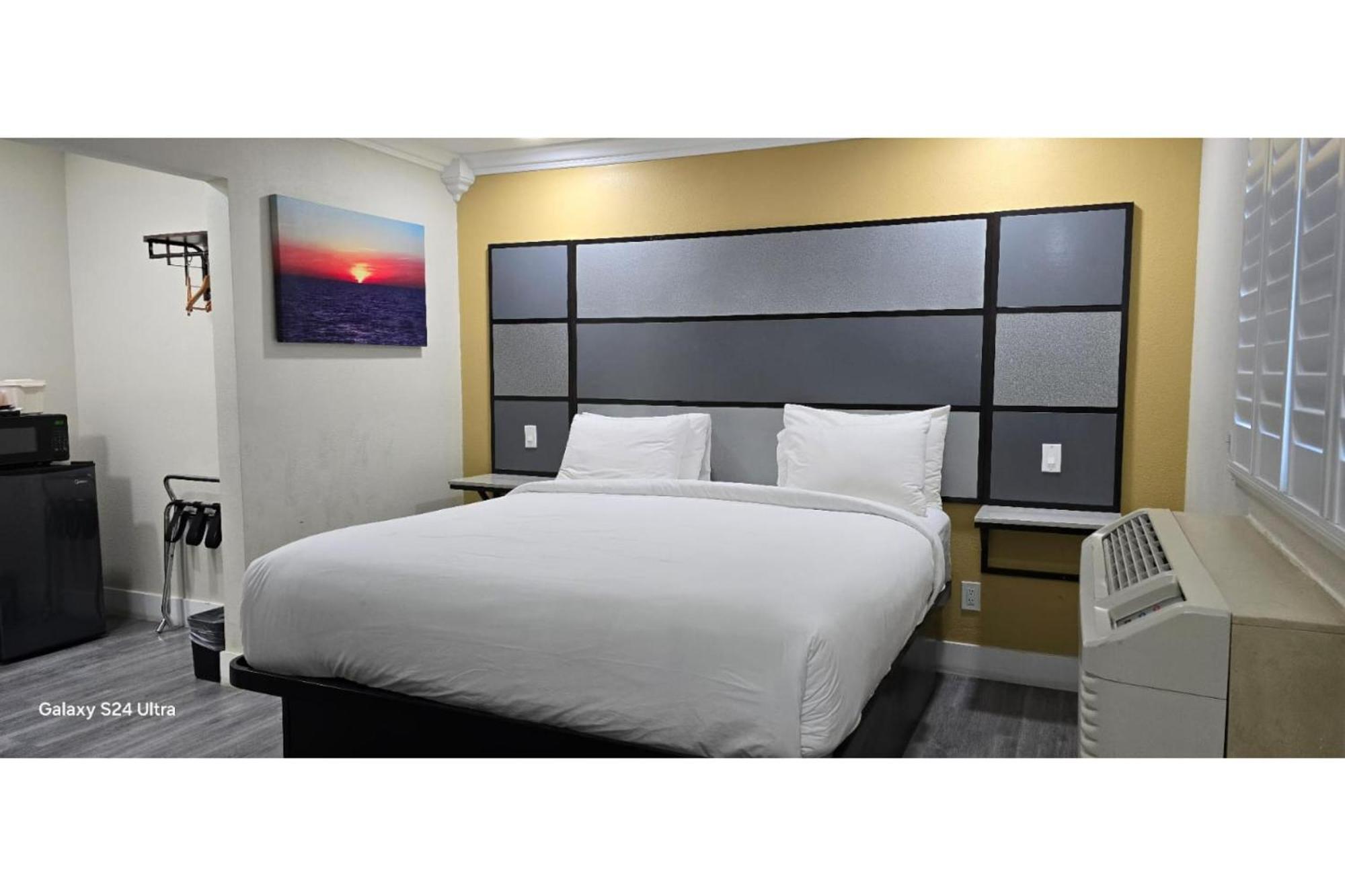 Hotel Avenida Victorville I 15 المظهر الخارجي الصورة